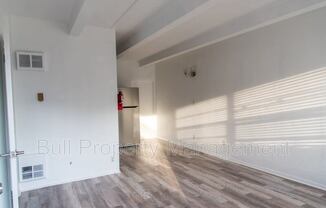 5261 Alhambra Dr