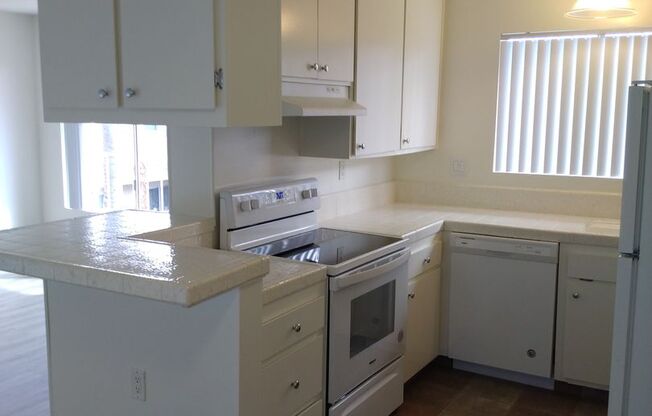 1 bed, 1 bath, 680 sqft, $2,575, Unit 39