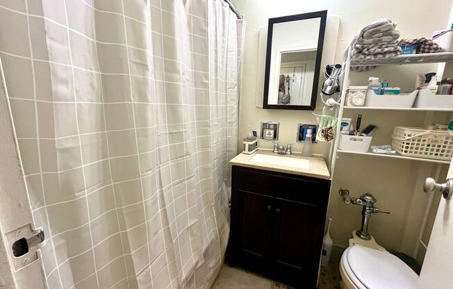1 bed, 1 bath, $995, Unit 501