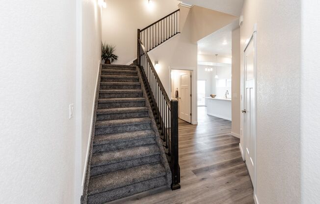 Westside End Unit Luxury Townhome in Mountain Shadows