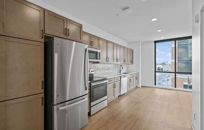 1 bed, 1 bath, 651 sqft, $1,450, Unit 201