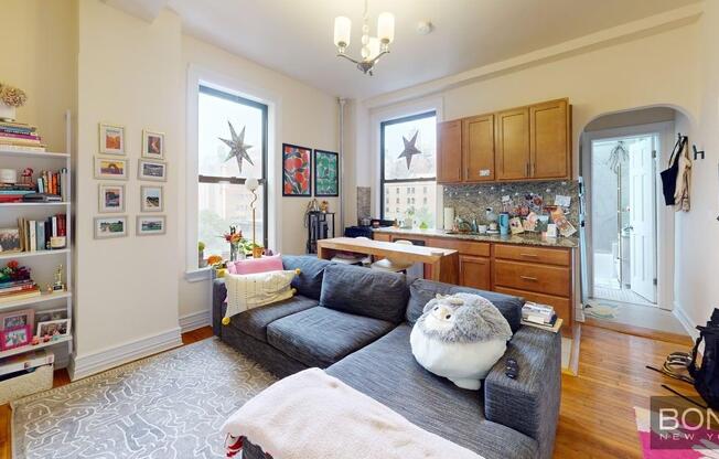 1 bed, 1 bath, $4,150, Unit 83