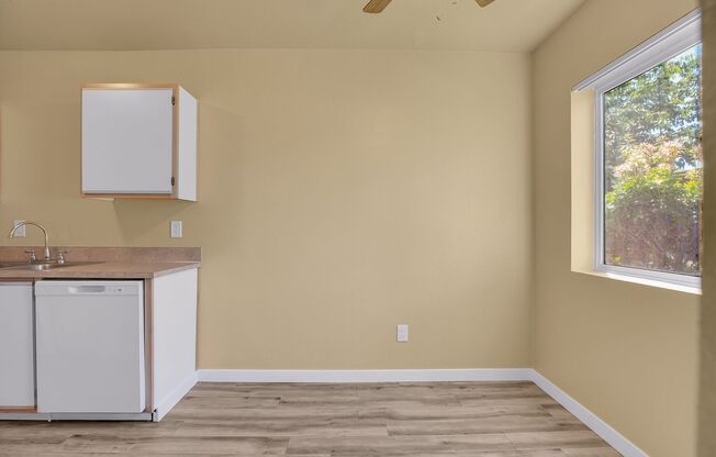 2 beds, 1 bath, 890 sqft, $1,499, Unit 196-200248