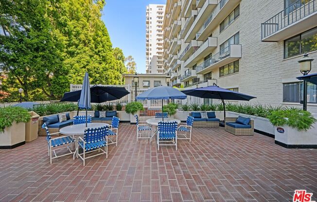 2 beds, 2 baths, 1,037 sqft, $4,500, Unit 1412