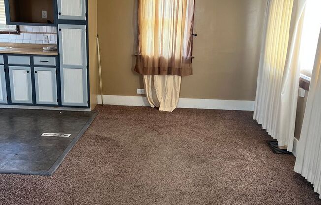 Two Bedroom 1 Bathroom House for Rent!