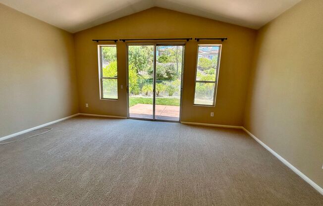 Spacious 4 Bed/2.5 Bath Home Escondido