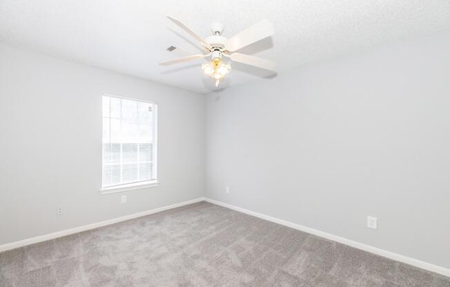 4 beds, 2 baths, 1,358 sqft, $1,798