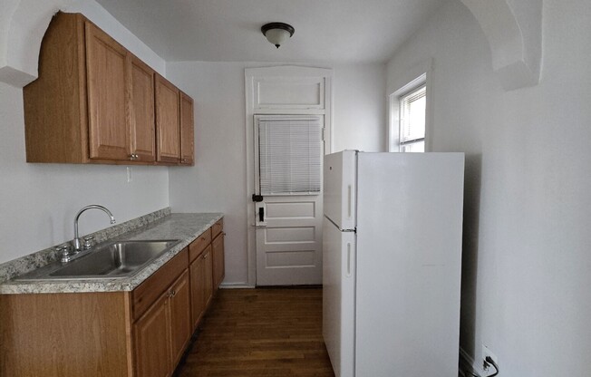 4107 N SACRAMENTO