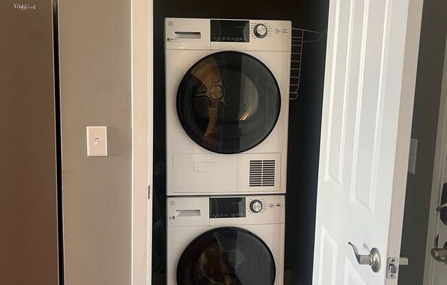 3 beds, 2 baths, 1,506 sqft, $1,975, Unit 315