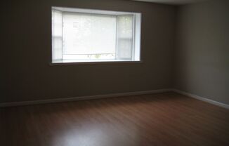 2 beds, 1 bath, $2,000