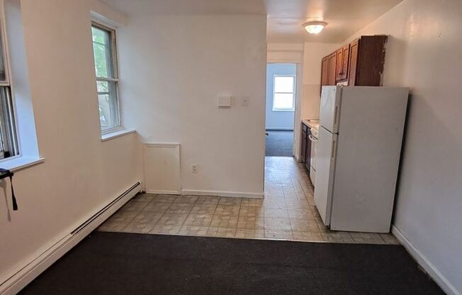 1 bed, 1 bath, 450 sqft, $625, Unit # 18