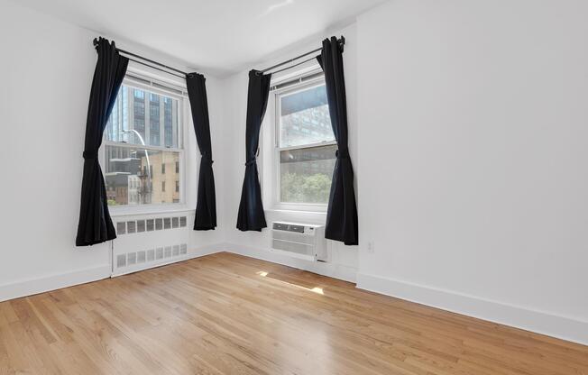 1 bed, 1 bath, $3,700, Unit 3D