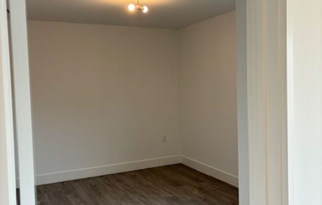 2 beds, 1 bath, $2,599, Unit 302