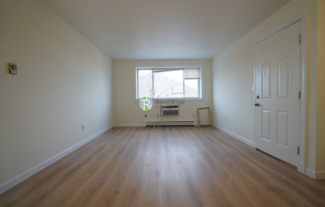 11 Embassy Rd, Brighton MA 04