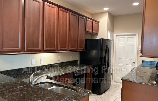 5222 HIDDEN CYPRESS LN