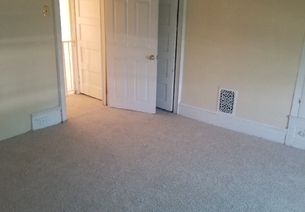5604 CEDAR AVE