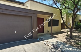 880 E PEPPERGRASS LN