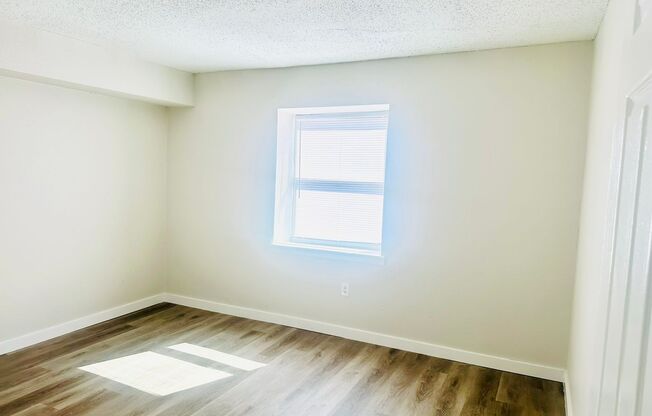 1 bed, 1 bath, 660 sqft, $700, Unit Unit 95