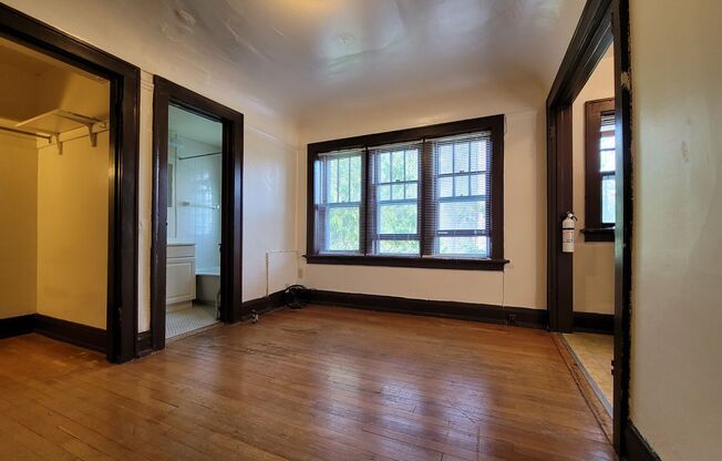 Studio, 1 bath, $745, Unit 111