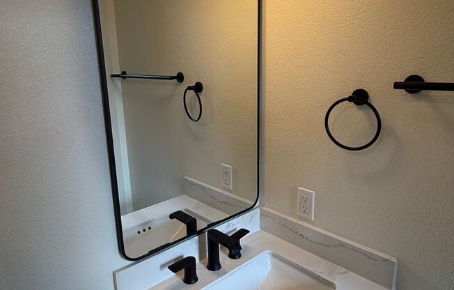 Studio, 1 bath, 166 sqft, $1,400, Unit 318