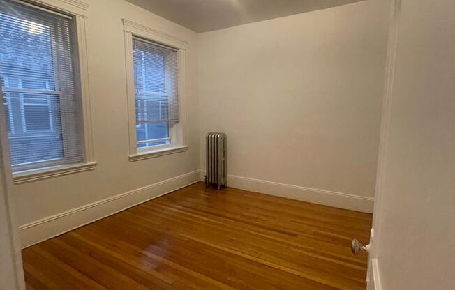 2 beds, 1 bath, 617 sqft, $2,575, Unit 28