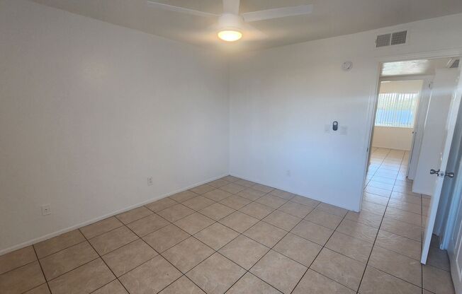 2 beds, 1 bath, 950 sqft, $1,225, Unit 105