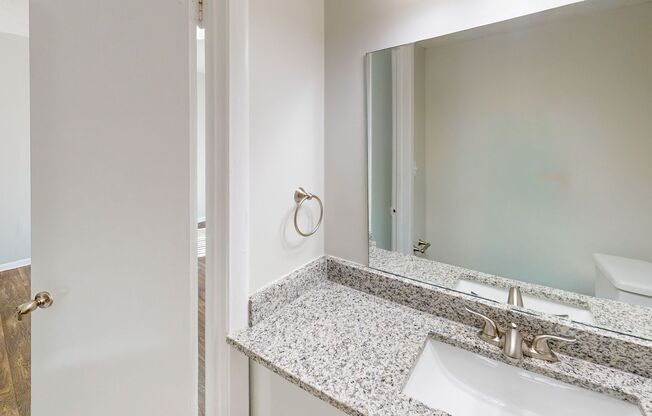 3 beds, 2.5 baths, 1,550 sqft, $1,427, Unit O-08