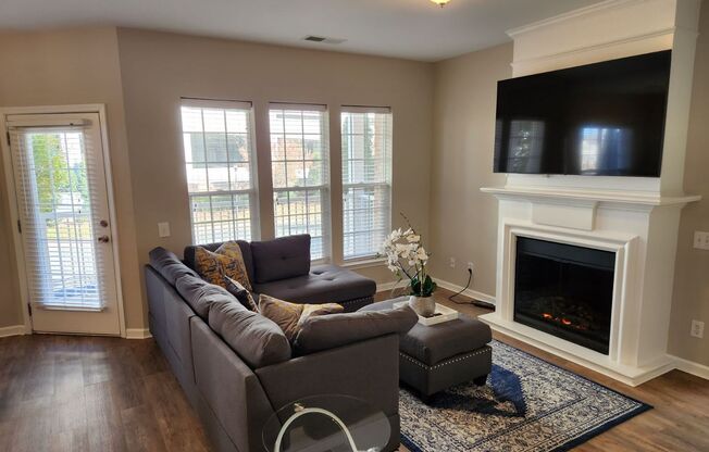 3 Bedroom 2 Bathroom Condo in Belle Vista Gated Community