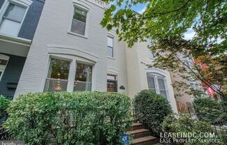 1241 I ST NE