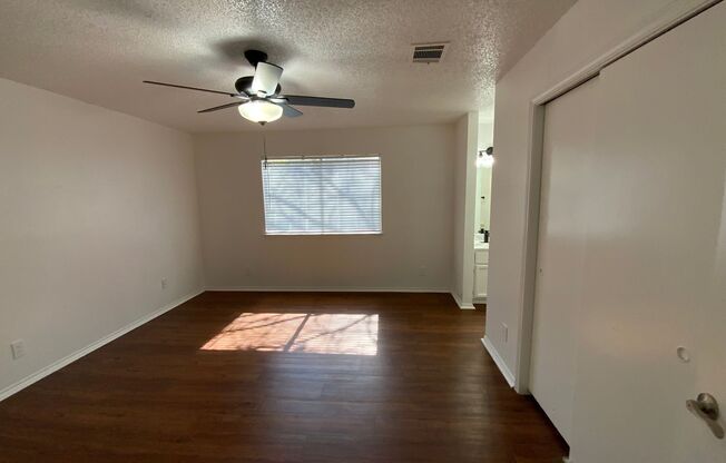 2 beds, 2 baths, 989 sqft, $1,715, Unit 11610A