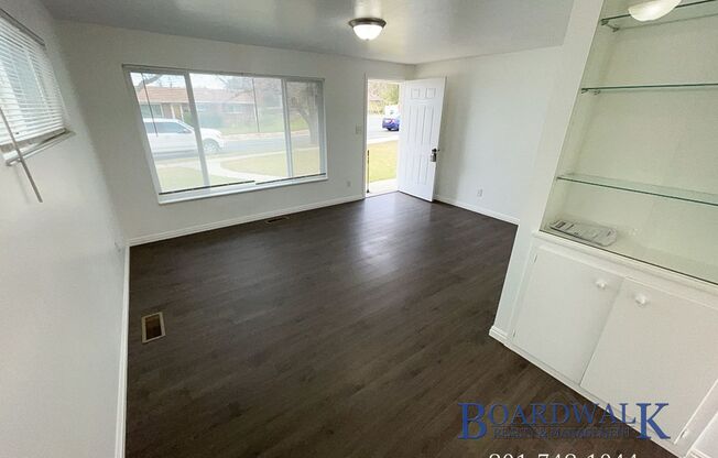 3 beds, 1 bath, $1,799