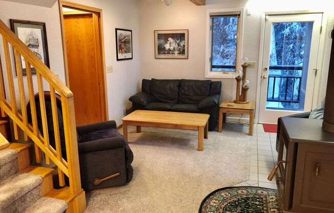 Girdwood 3 Bedroom House w/ Garage