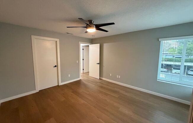 2 beds, 2 baths, 980 sqft, $2,605, Unit A205