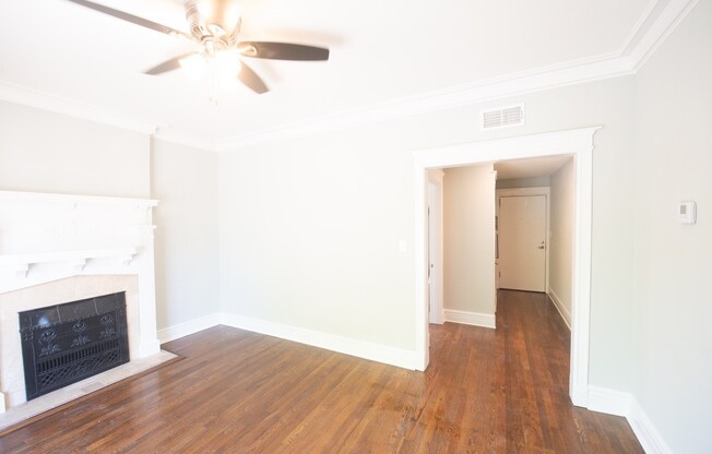 2 beds, 1 bath, 950 sqft, $1,725, Unit 4401 - D