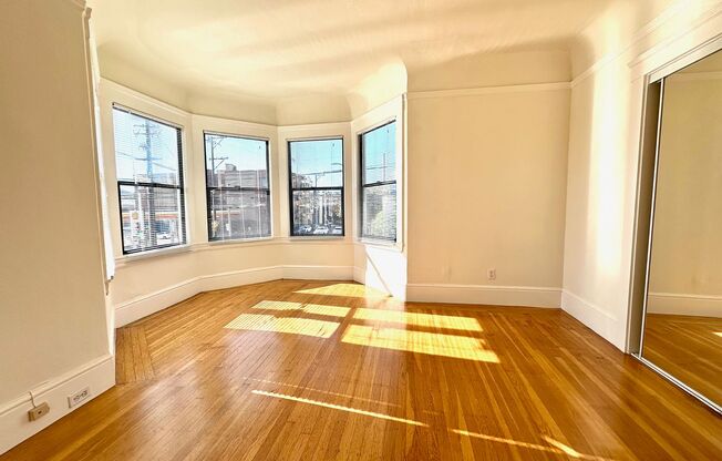 1 bed, 1 bath, $2,800, Unit 04