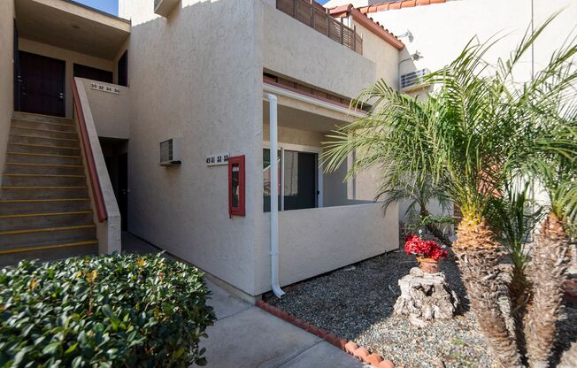 Studio, 1 bath, 455 sqft, $1,800, Unit 049