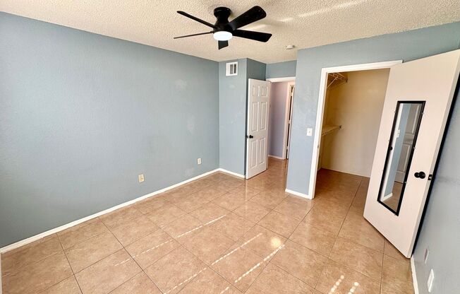 1 bed, 1 bath, 650 sqft, $1,270, Unit 2550 N. Alafaya Trail 6207