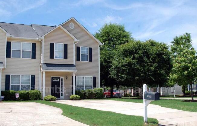 8323 TIERRA DE SOL WAY