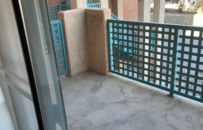 2 beds, 2 baths, 957 sqft, $1,015, Unit 22
