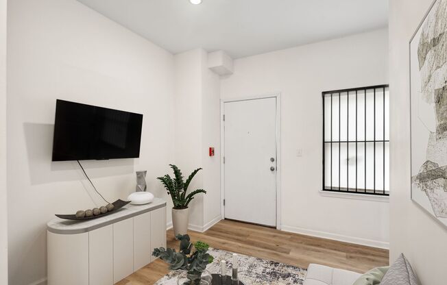 3 beds, 2 baths, 875 sqft, $1,450, Unit Unit 104