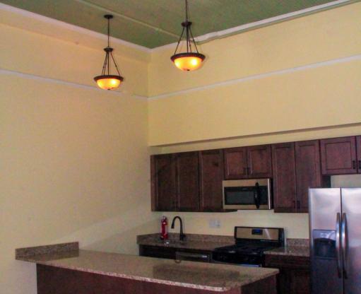 2 beds, 2 baths, 1,100 sqft, $1,895