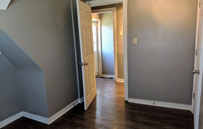 3 beds, 2 baths, $1,550, Unit RU