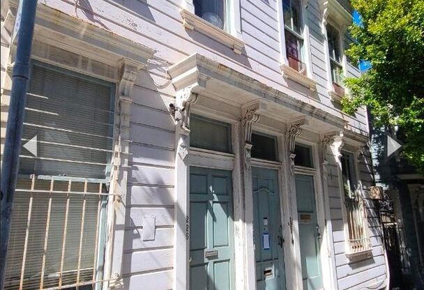 Page - Rose Apartments