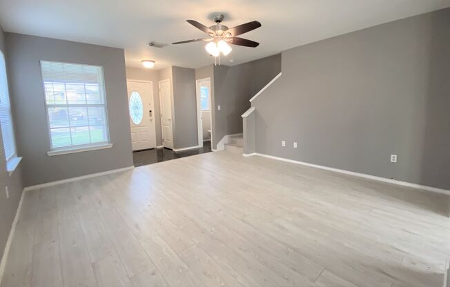 Beautiful 3bed/2.5 bath home in a great location!