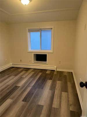 3 beds, 1 bath, $2,900