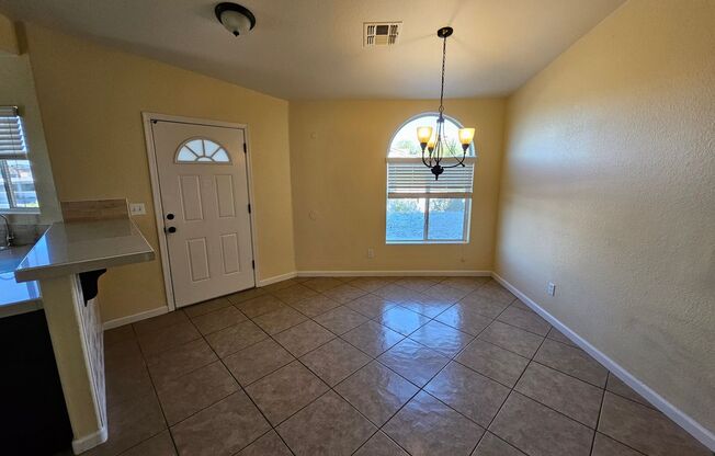 3 Bedroom Home Located in Bullhead City