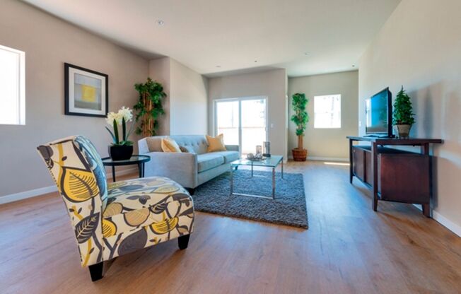 Luxury Townhomes located in the heart of Pacific Beach