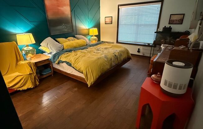 3 Bed, 2 Bath in Ogletree Village!