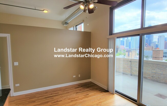 824 W Superior St 501