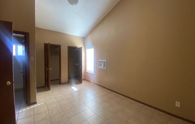 3 beds, 2 baths, $1,450